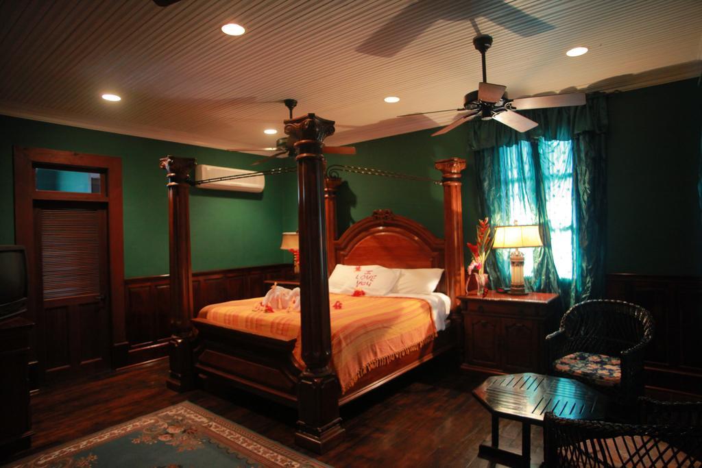 Mahogany Hall Luxury Boutique Resort San Ignacio Extérieur photo