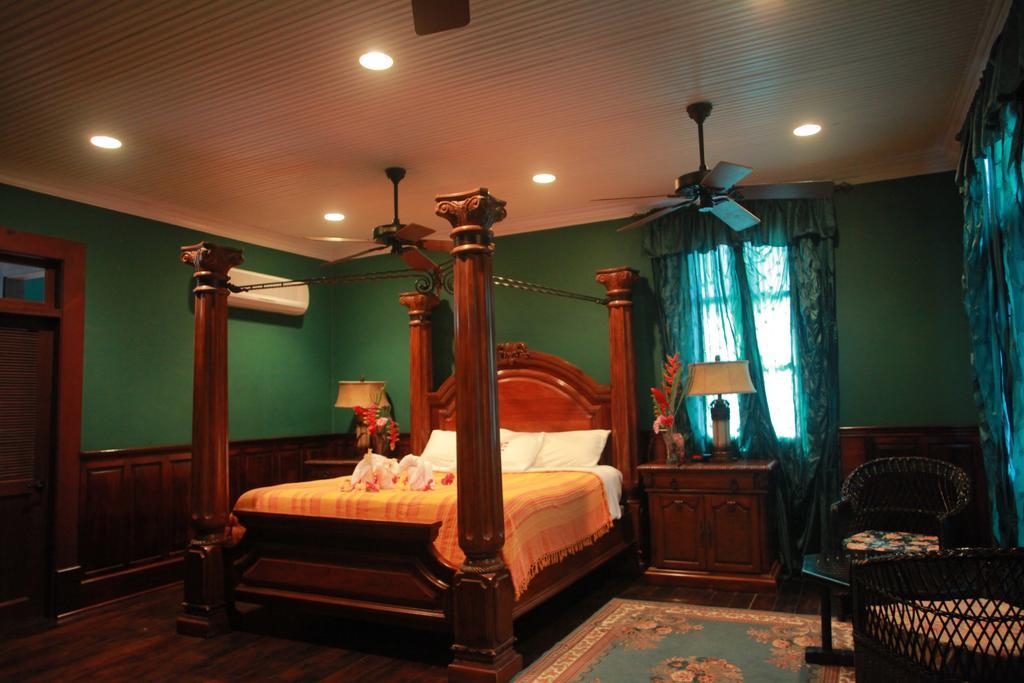 Mahogany Hall Luxury Boutique Resort San Ignacio Extérieur photo